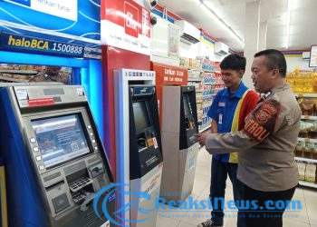 Pantau Dan Cek Mesin ATM oleh Anggota patroli Polsek Lembursitu Polres Sukabumi Kota