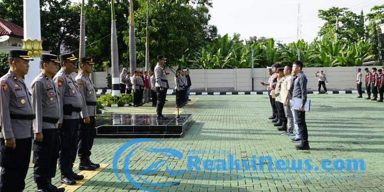 Ratusan Personel Polres Sukabumi Siap Amankan Kegiatan Pelantikan Kepala Daerah Terpilih di Jawa Barat