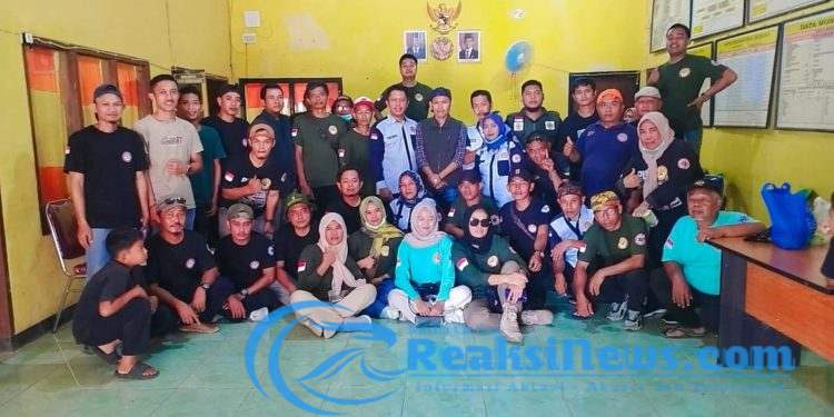 Persatuan Unit Ambulance Sukabumi (PUAS) Mengadakan Kegiatan Bakti Sosial Pengobatan Gratis Di Desa Karangmekar Kec. Cimanggu