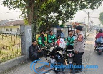 Sambangi Ojeg Pangkalan, Polsek Lembursitu Beri Himbauan Kamtibmas