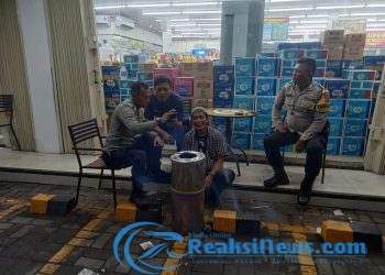 Bhabinkamtibmas Polsek Lembursitu Polres Sukabumi Kota Melaksanakan Kegiatan Sambang dan Sapa Warga