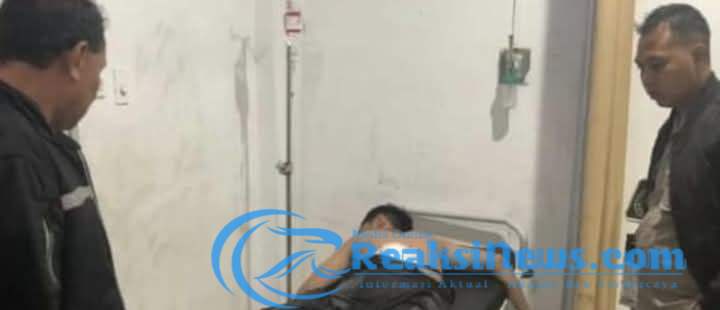 Aksi Perang Sarung Pemuda Terkena Bacok di Bagian Pinggangnya