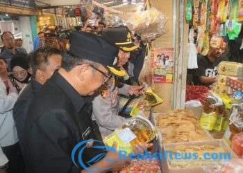 Pastikan Stok dan Harga Bahan Pokok, Bupati Sukabumi Monitoring Pasar Semi Modern Pabuhanratu