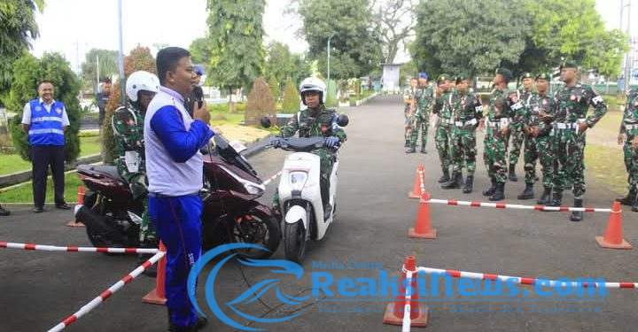 Denpom Divif 2 Kostrad Menggelar Sosialisasi Safety Riding dan Safety Driving Satuan Jajaran Divif 2 Kostrad