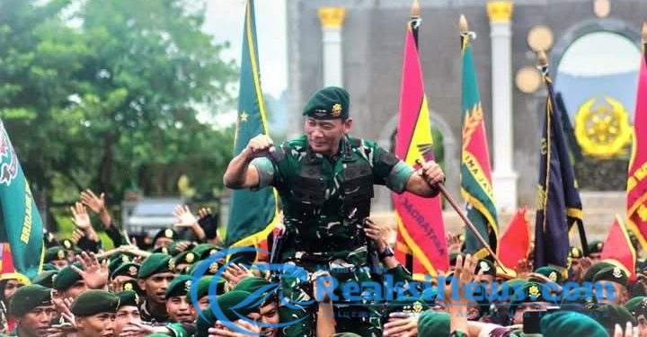 Pangkostrad Kunjungi Satuan Jajaran Kostrad di Kariango