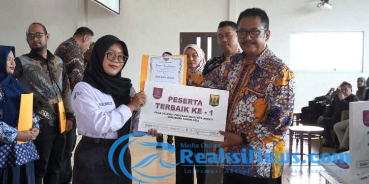 150 Putra Putri Asal Sukabumi Dapatkan Beasiswa Bupati 2025, Manfaatkan Amanah Ini Untuk Kebaikan Dimasa Depan