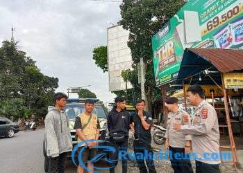 Anggota Polsek Lembursitu Patroli Cipta Kondisi Jelang Buka Puasa