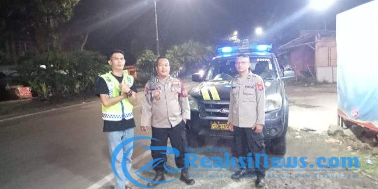 Bulan Suci Ramadhan 1446 H, Polsek Lembursitu Laksanakan Patroli Malam Hingga Menjelang Sahur, Guna Antisipasi Gukamtibmas