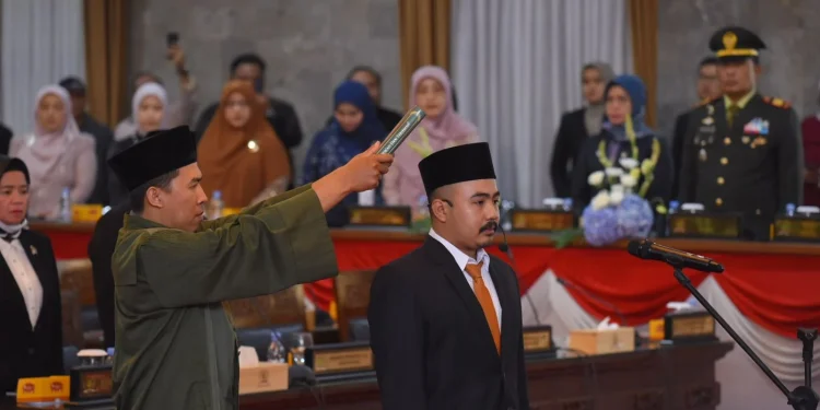 DPRD Kota Sukabumi Gelar Rapat Paripurna Pengucapan Sumpah Dan Janji Anggota Penggantian Antar Waktu