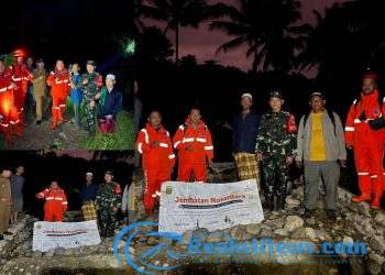 Serka Didik Susanto Koramil 2203/Warungkiara Dampingi Kalak BPBD Sukabumi Tinjau Jembatan Cumanggala