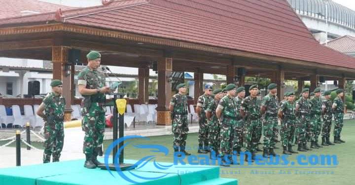 Kasdivif 1 Kostrad Pimpin Upacara Purna Tugas Satgas Yonif 323 Kostrad, Apresiasi Pengabdian di Perbatasan Papua