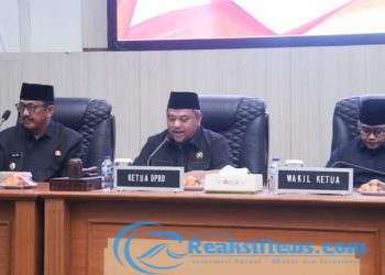Bupati Sampaikan Jawaban Atas Pandangan Umum Fraksi DPRD Tentang Raperda Pajak dan Retribusi Daerah