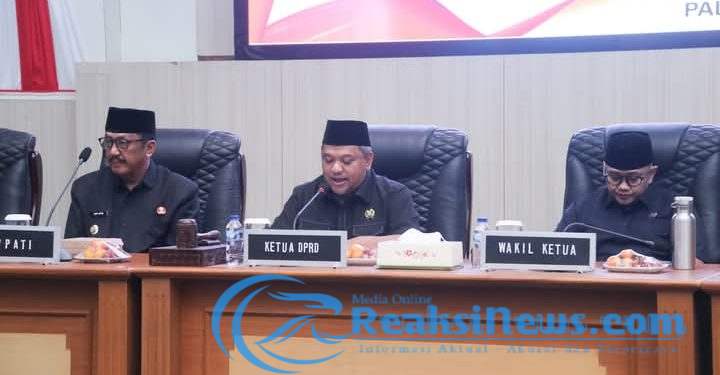 Bupati Sampaikan Jawaban Atas Pandangan Umum Fraksi DPRD Tentang Raperda Pajak dan Retribusi Daerah