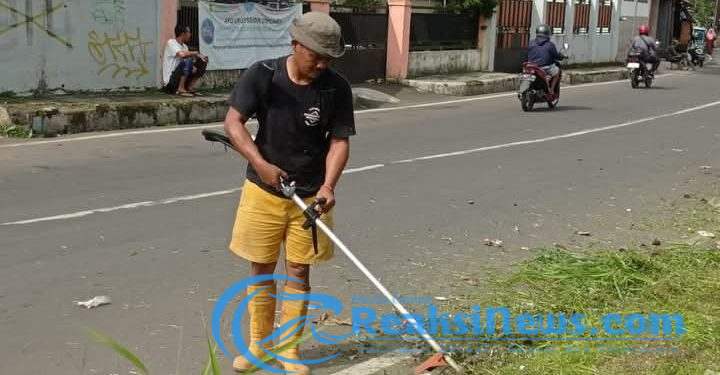 Jaga Kebersihan Lingkungan, Warga Situgede Ngahiji Gelar Jumat Bersih