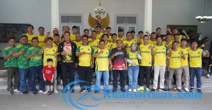 Lepas Tim Persikabumi Bupati Wujudkan Dedikasi, Kerja Keras Disiplin Serta Semangat Juang