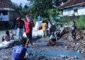 Tinjau Lokasi Terdampak Bencana, Sekda Apresiasi Semangat Gotong royong bersama Warga