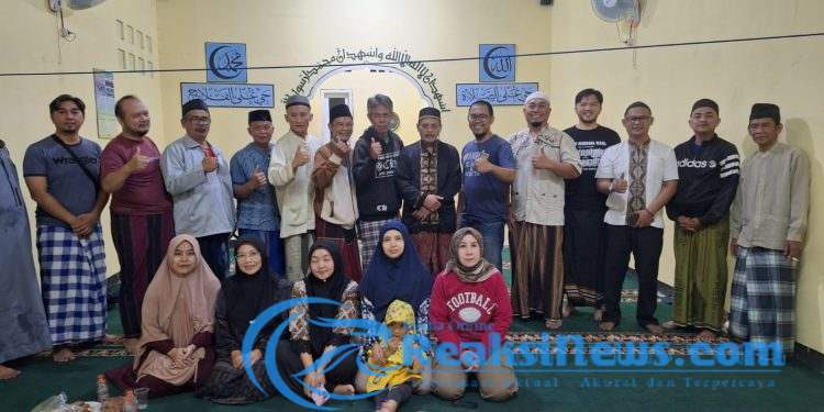 Pererat Silaturahmi, Warga Perum Bumi Tando Pratama RT 01 Sukaraja Gelar Halal Bihalal