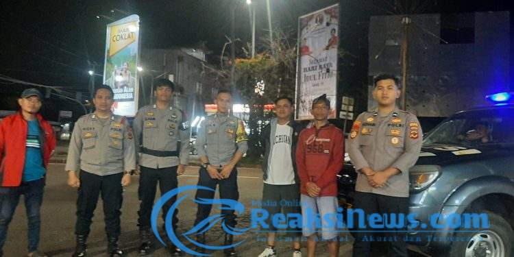 Polsek Lembursitu Patroli Sambang Warga Ajak Jaga Kamtibmas Kondusif