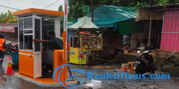 Pedagang Eks Terminal Sudirman Sukabumi Gusar, Portal Parkir dan Tarif Tak Wajar 