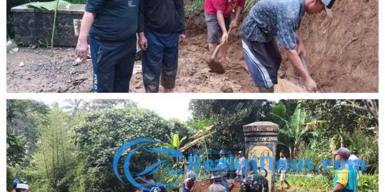 Pemdes Mekarjaya Bersama Warag Lakukan Pelebaran Jalan Secara Gotong Royong