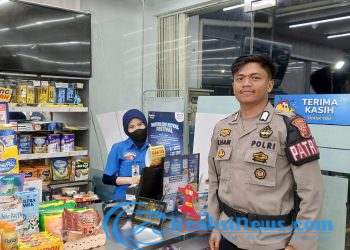 Patroli Sambang Alfamart dan Indomart beri himbauan kamtibmas