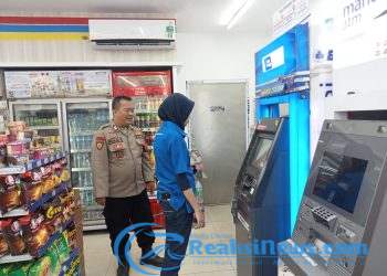 Pantau Dan Cek Mesin ATM oleh Anggota patroli Polsek Lembursitu Polres Sukabumi Kota