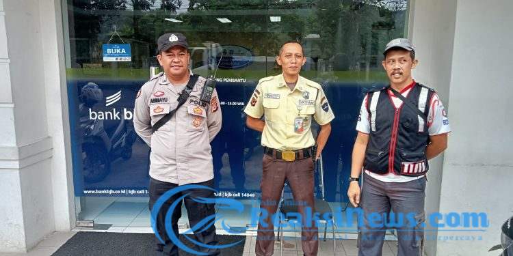 Anggota Patroli sambangi Obyek Vital Perbankan Himbau Security Cegah Terjadinya Gangguan Kamtibmas