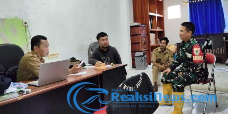 Perbarui Data, Serka Dodi Babinsa Mangunjaya Koramil 2203/Warungkiara Laksanakan Puldatater