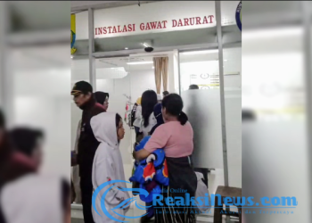 Keracunan MASSAL Pasca – Santap MBG Puluhan Siwa MAN 1 Cianjur dilarikan ke Rumah Sakit