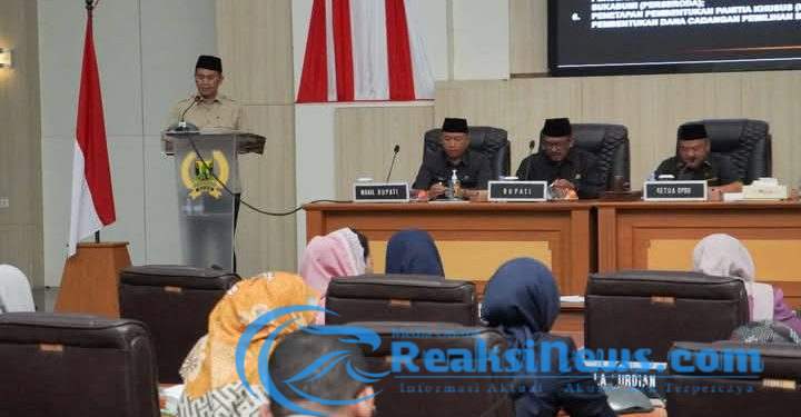 Rapat Paripurna DPRD di Hadiri Bupati Sukabumi bersama Wakil Bupati, Bahas Sejumlah Raperda