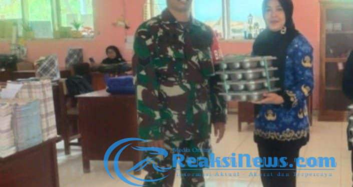 Serka Slamet Koramil 2203/Warungkiara Lakukan Pendampingan Program Makan Gratis