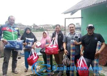 Bagi Warga Terdampak Bencana Longsor, Lurah Subang Jaya Kota Sukabumi Gerak Cepat Salurkan Bantuan