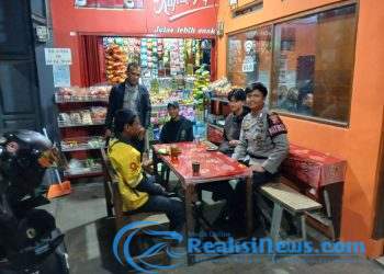 Polsek Lembursitu Tingkatkan Patroli Malam Hari, Berikan Himbauan Kamtibmas