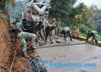 Satgas TMMD ke-124 Kodim 0607/Kota Sukabumi Capai 80 Persen, Fokus Pengecoran Jalan di Desa Cisarua