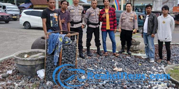 Anggota Polsek Lembursitu Giat Patroli, Siang Hari Untuk Antisipasi Gangguan Kamtibmas
