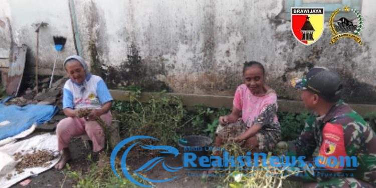 Pererat Silaturahmi Dengan Warga Binaan, Babinsa Laksanakan Giat Komsos