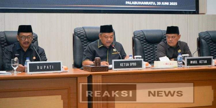 Bupati Sampaikan Jawaban Tehadap Pandangan Umum Fraksi Atas Raperda Pelaksanaan APBD 2024