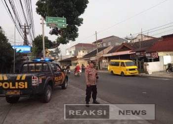 Personil Polsek Lembursitu, Laksanakan Gatur Pagi, Mengatasi Rawan Macet dan Rawan Laka Lantas