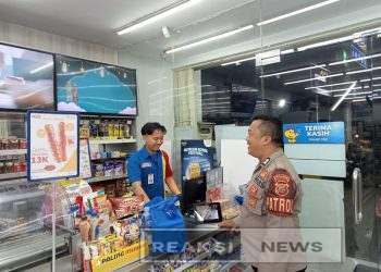Patroli sambang Alfamart dan Indomart beri himbauan kamtibmas