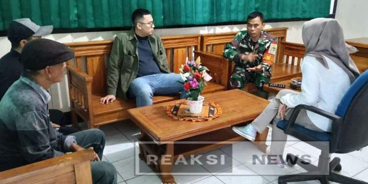 Komsos Dijadikan Silaturahmi Oleh Danramil 2203/Warungkiara Bersama Tokoh Masyarakat