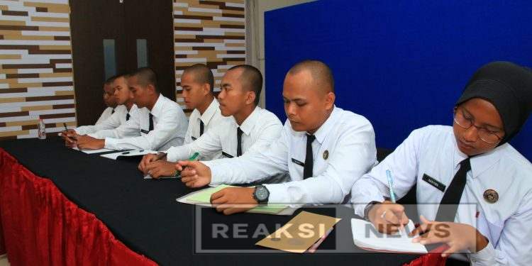 7 CPNS Mulai Bertugas di Lapas Banyuwangi, Kalapas: Momentum Perkuat Pengamanan dan Tingkatkan Pelayanan