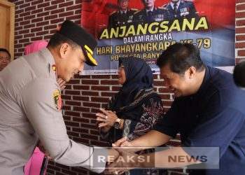 Hari Bhayangkara ke-79, Polresta Banyuwangi Gelar Anjangsana Kunjungi Purnawirawan dan Keluarga Besar Polri