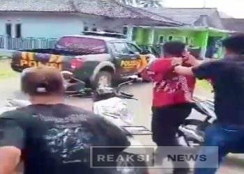 Seorang Pria Diamankan Warga Walangsari, Diduga Menipu Lansia dengan Iming – iming PKH & BPNT