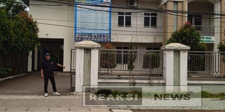 Polres Sukabumi Tangkap Oknum BPD Desa Bojong Raharja Penjual Ijazah Paket C Jalur Kilat, Sumber Menyebut, Karena Uang Mereka Bisa Pulang ‼️