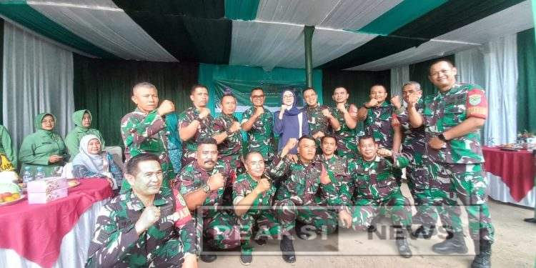 Danramil 2203/Warungkiara Kapten Inf Agus Rahman Dampingi Desy Ratnasari Saat Kunker di Wilayahnya