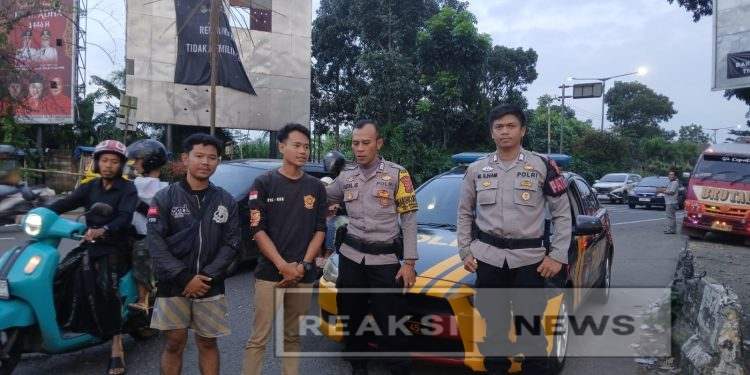 Anggota Polsek Lembursitu Terus Menerus Meningkatkan Giat Patroli Siang hari