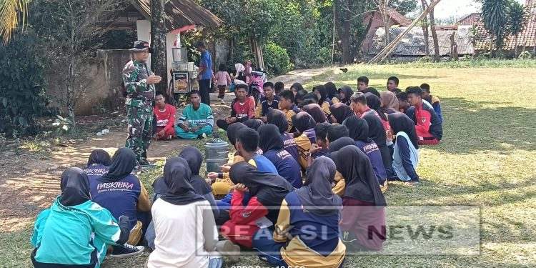 Serka H.Didik Haryanto Koramil 2203/Warungkiara Berikan Pembekalan Terhadap Paskibraka Menjelang HUT RI ke-80