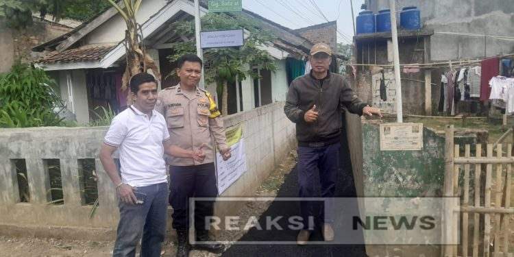 Pemdes Cihelang Tonggoh Laksanakan Pembangunan Jalan Shandshet Lingkungan Anggaran DD Tahap II Tahun 2025