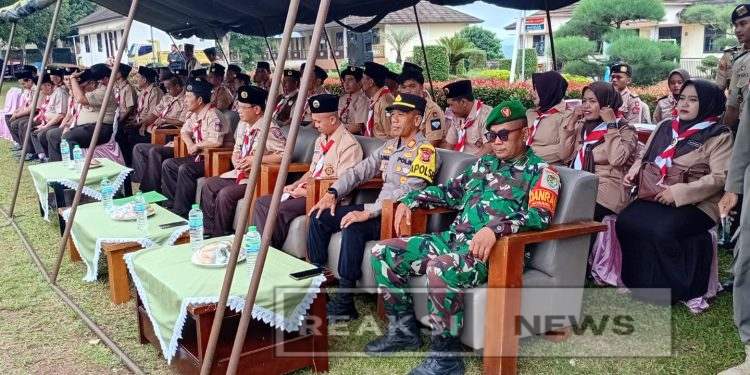 Danramil 2203/Warungkiara Hadiri Upacara Hari Pramuka Ke 64 di Ponpes Asssalam Putri