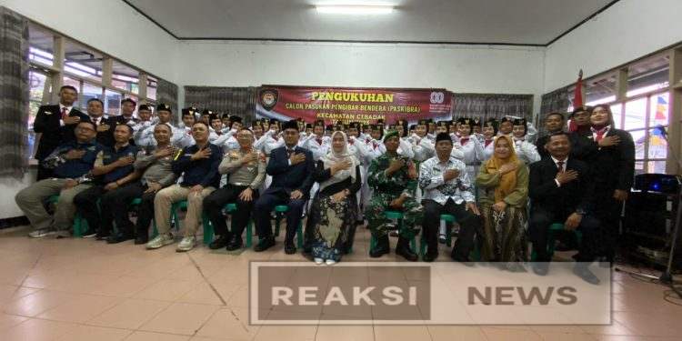 Pengukuhan Calon Paskibra Tingkat Kecamatan Cibadak dalam Rangka HUT RI ke-80